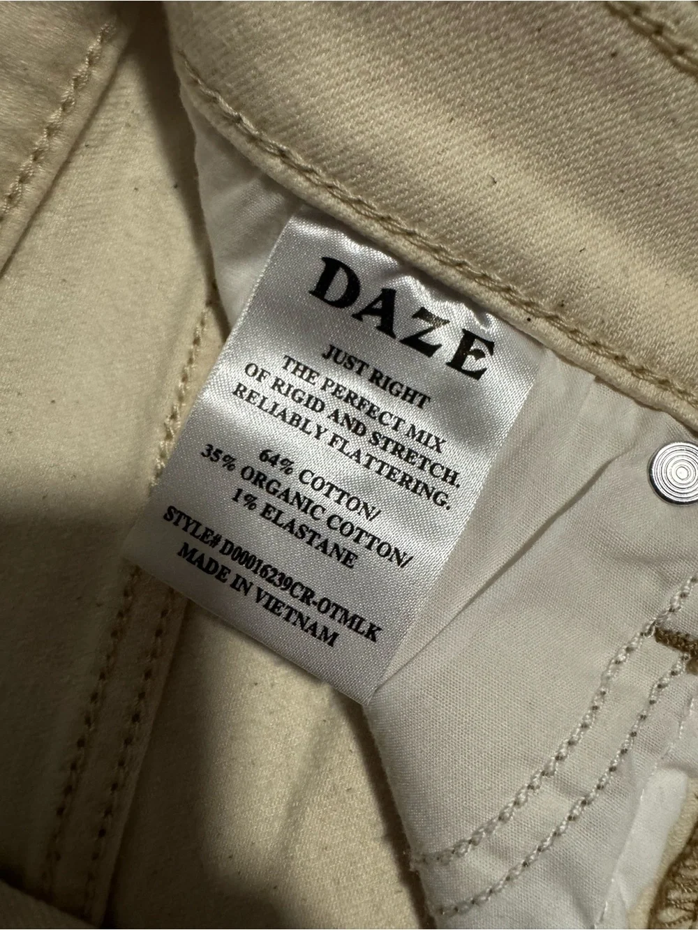 DAZE Denim Women's Cream High-Rise Flare Jeans